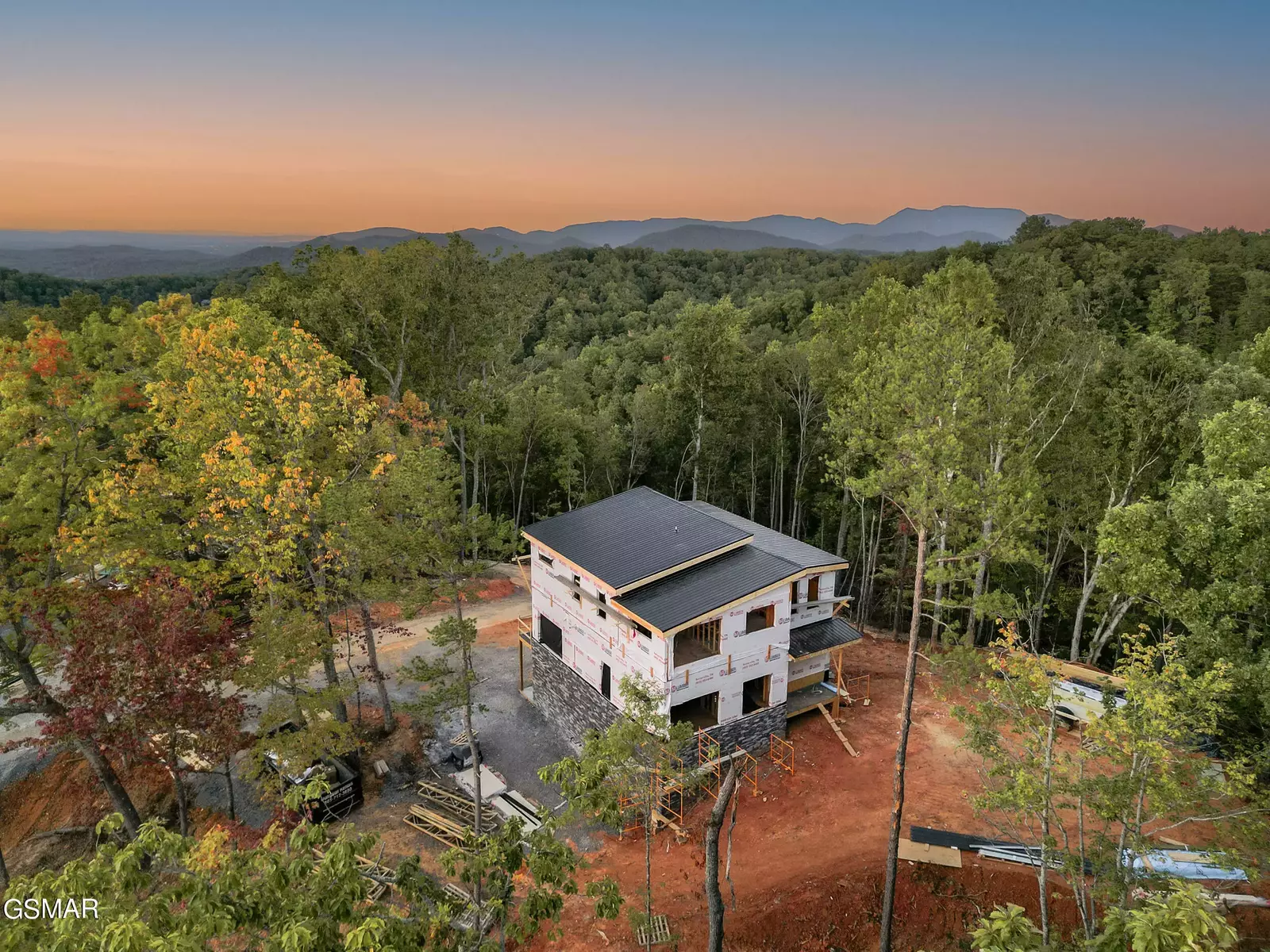 3847 Heavens View Lane
