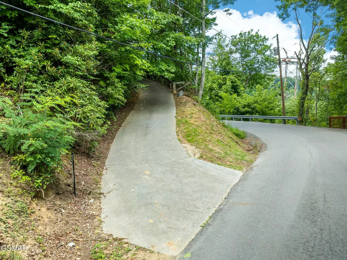 1658 Zurich Rd Road