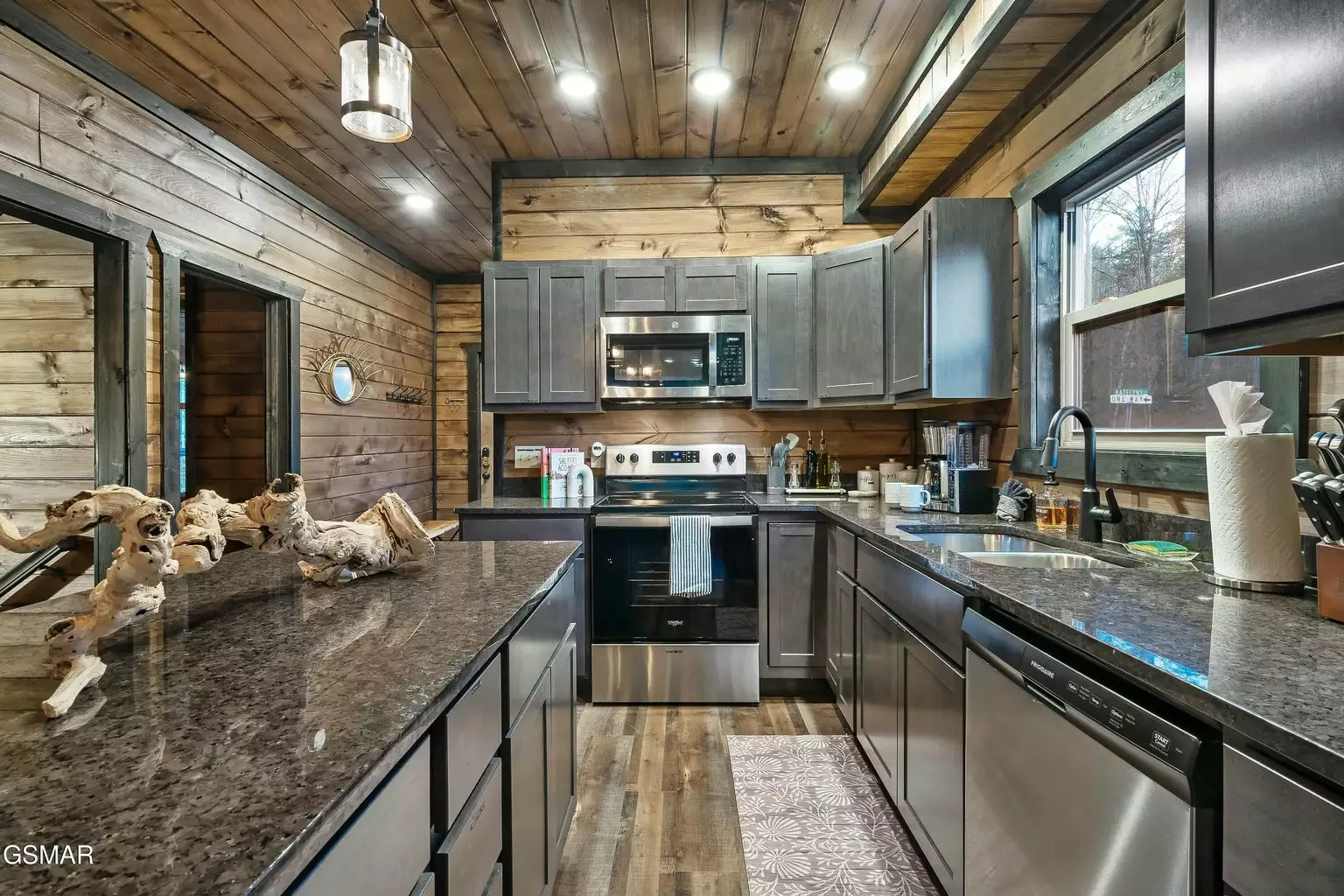 3805 Katelyns Lane
