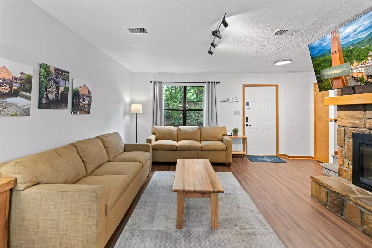 3720 Plaza Way, 141
