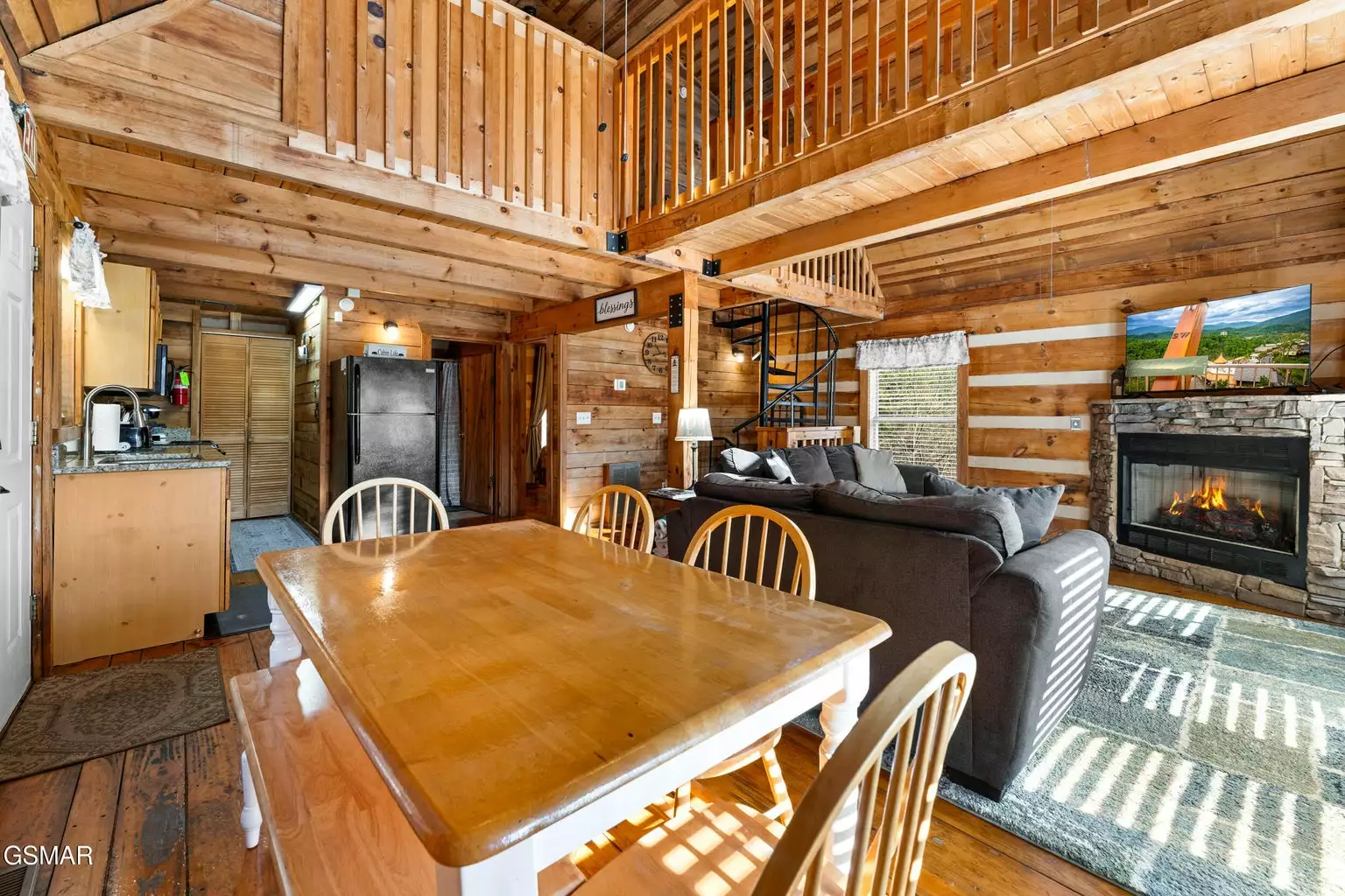 1455 Honey Oaks Way