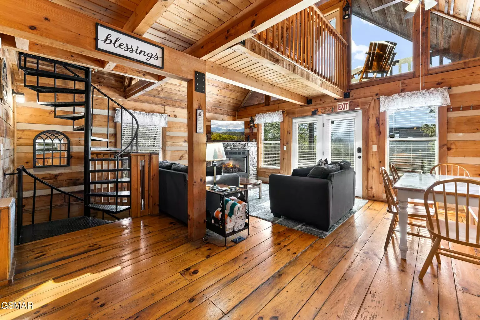 1455 Honey Oaks Way