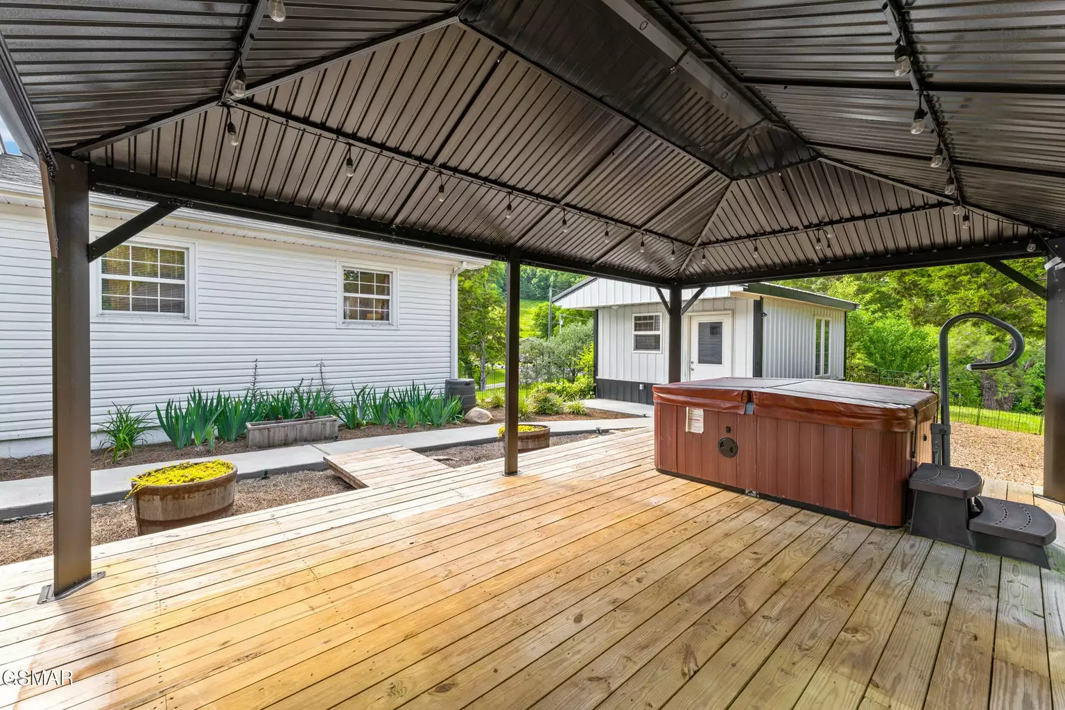 1732 Ed Huff Circle