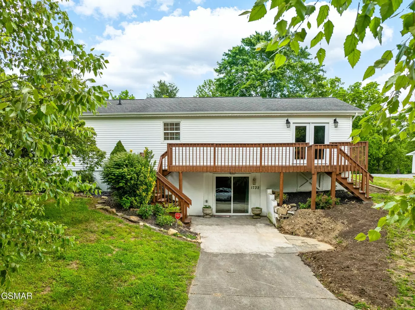 1732 Ed Huff Circle