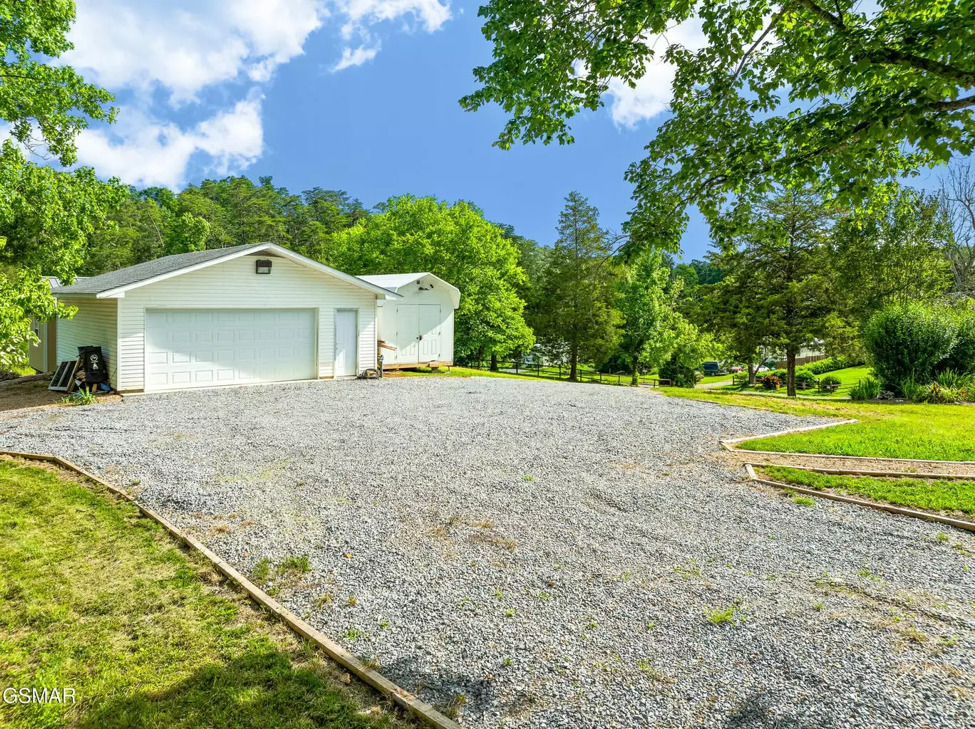 1732 Ed Huff Circle