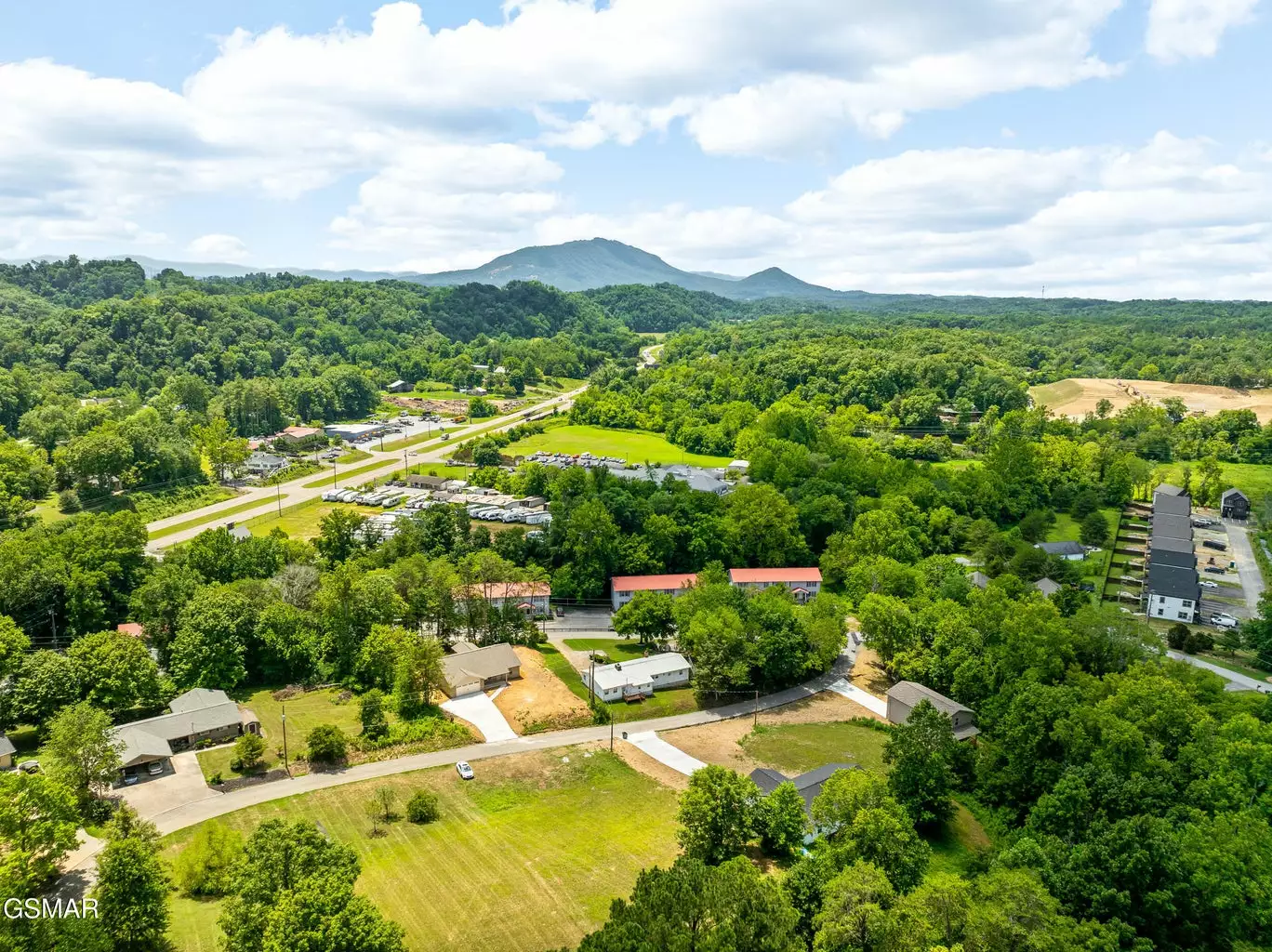 1018 Cedar Ln Lane