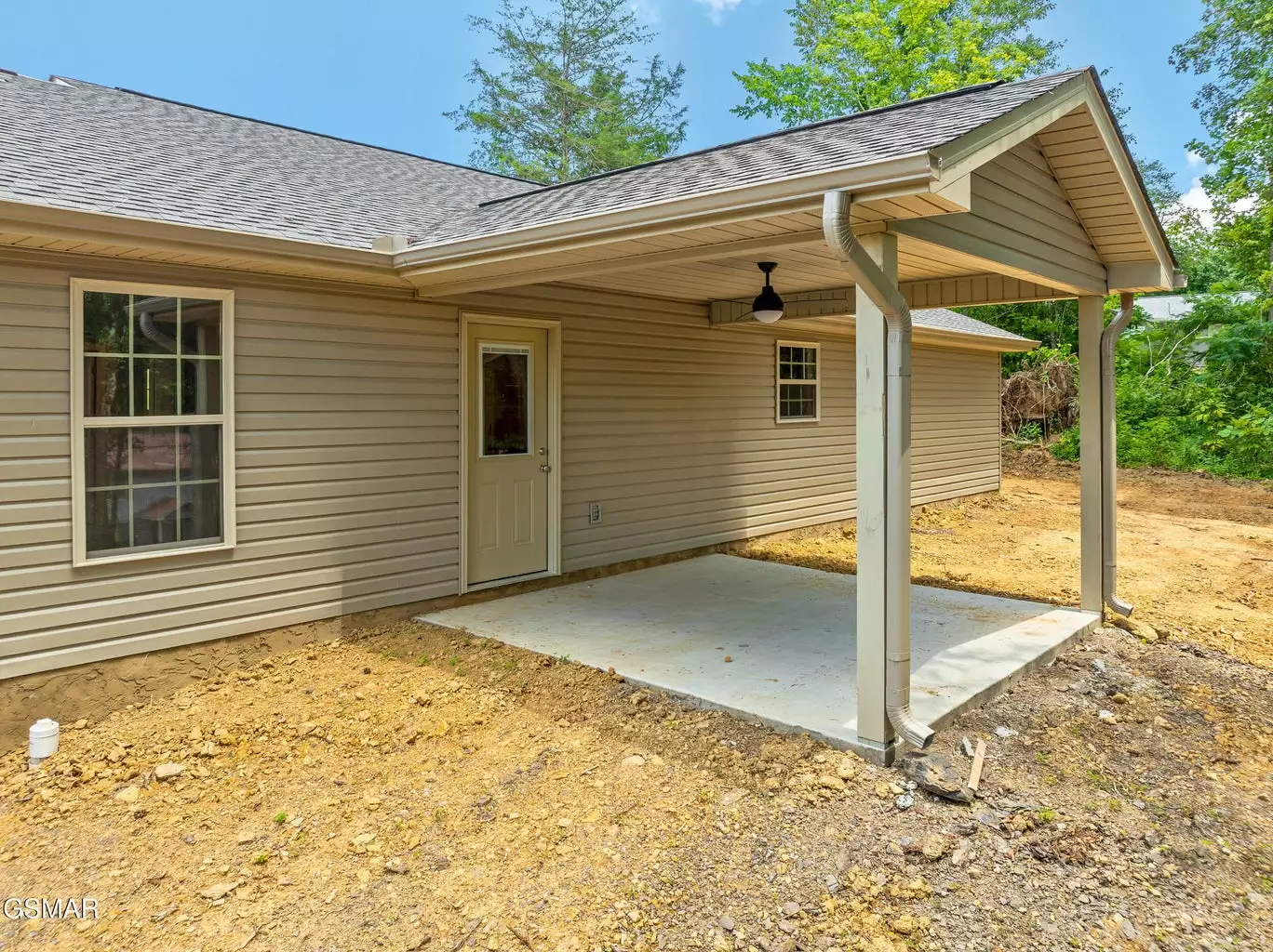 1018 Cedar Ln Lane