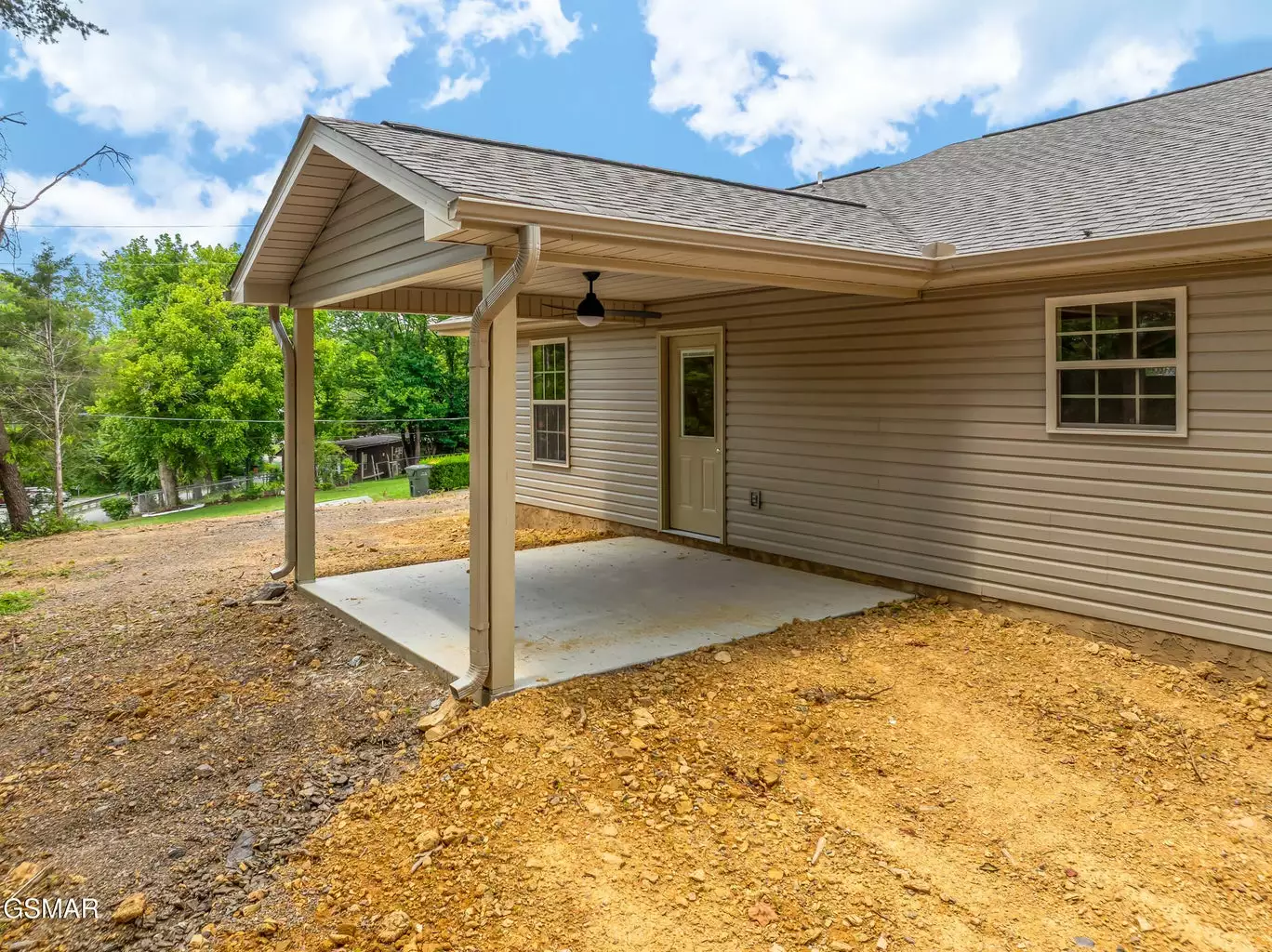 1018 Cedar Ln Lane