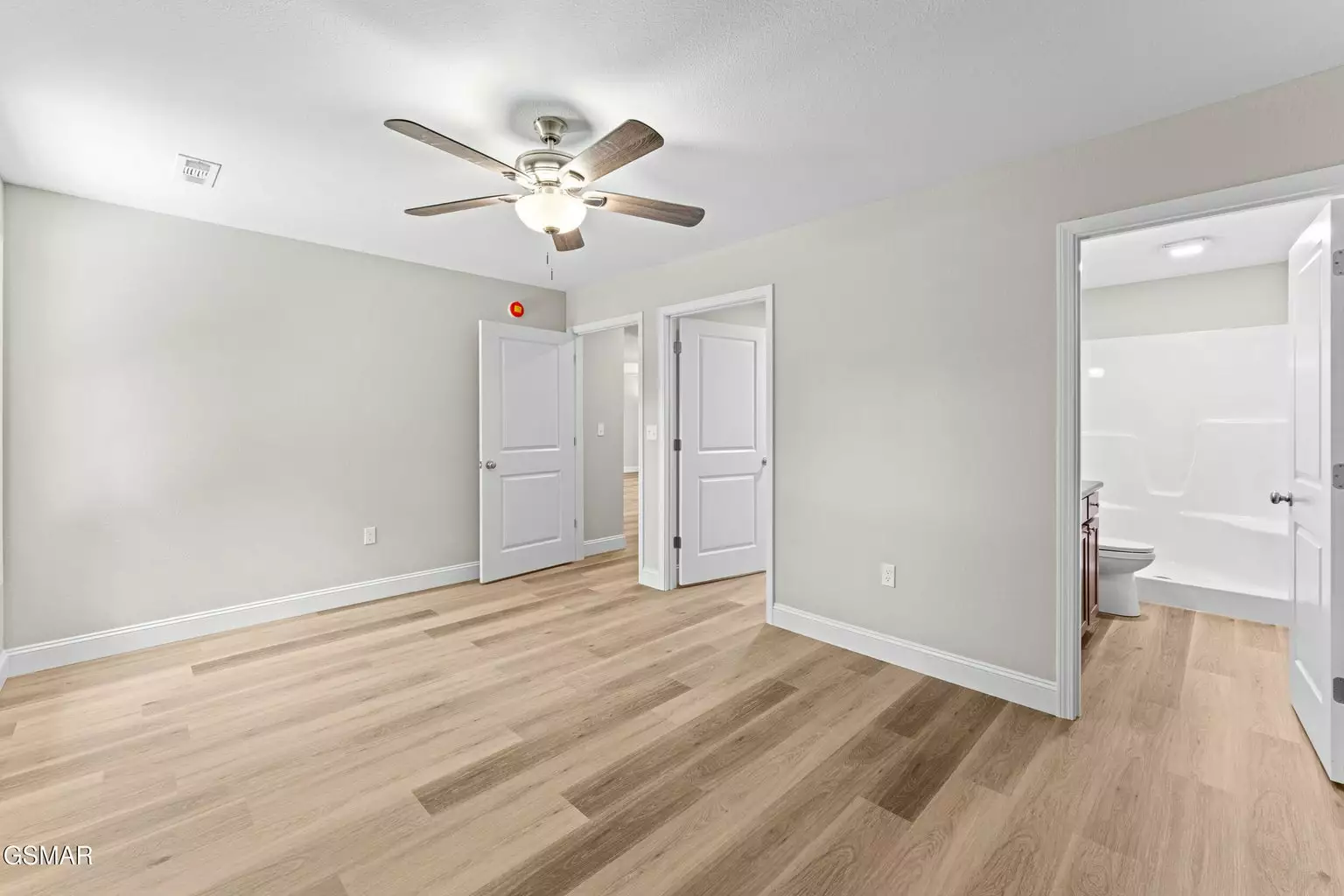 1018 Cedar Ln Lane