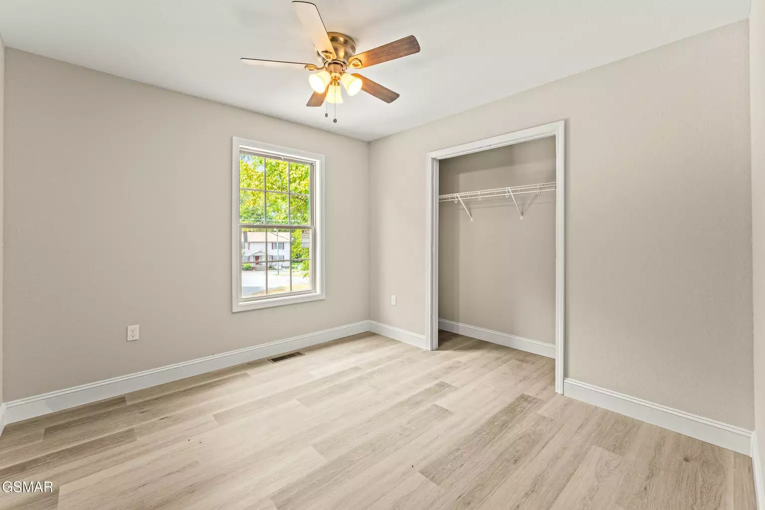 1039 Cedar Ln Lane