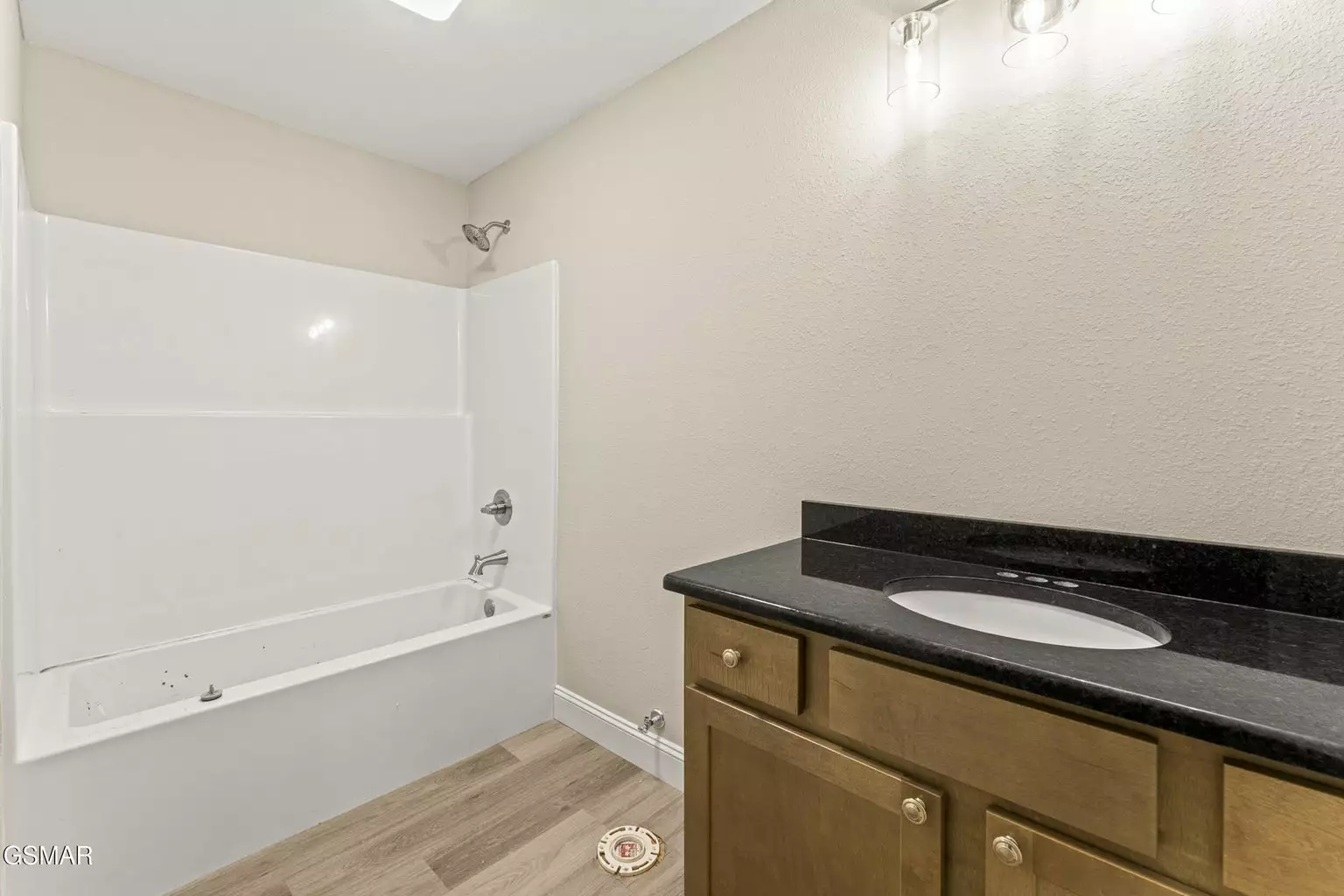1039 Cedar Ln Lane