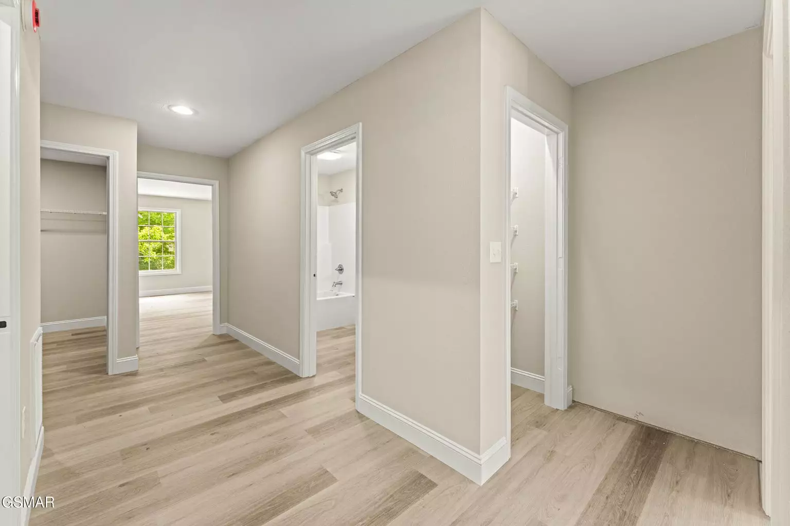 1039 Cedar Ln Lane