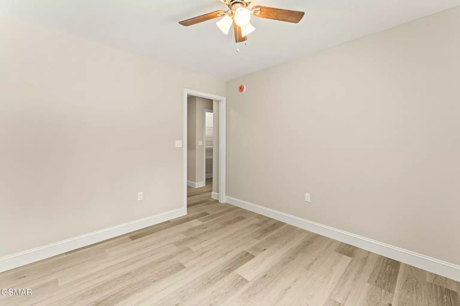 1039 Cedar Ln Lane