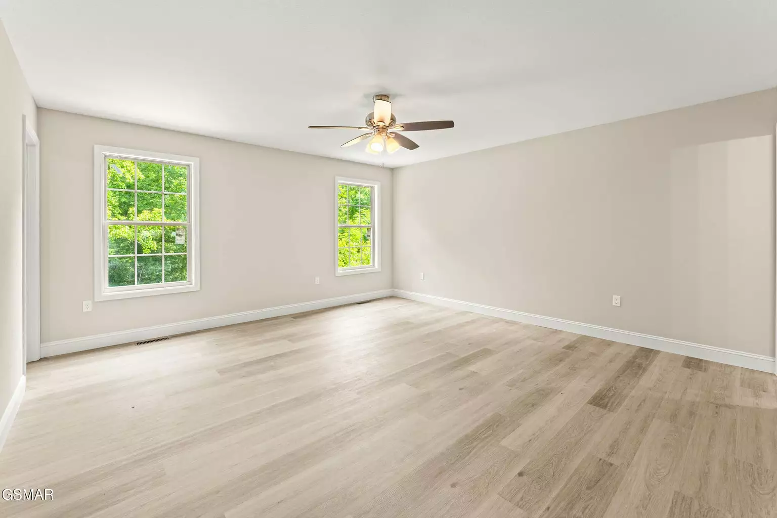 1039 Cedar Ln Lane