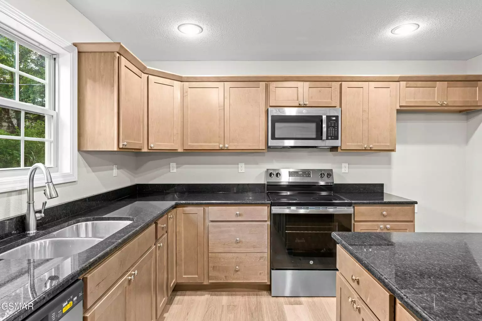 1039 Cedar Ln Lane