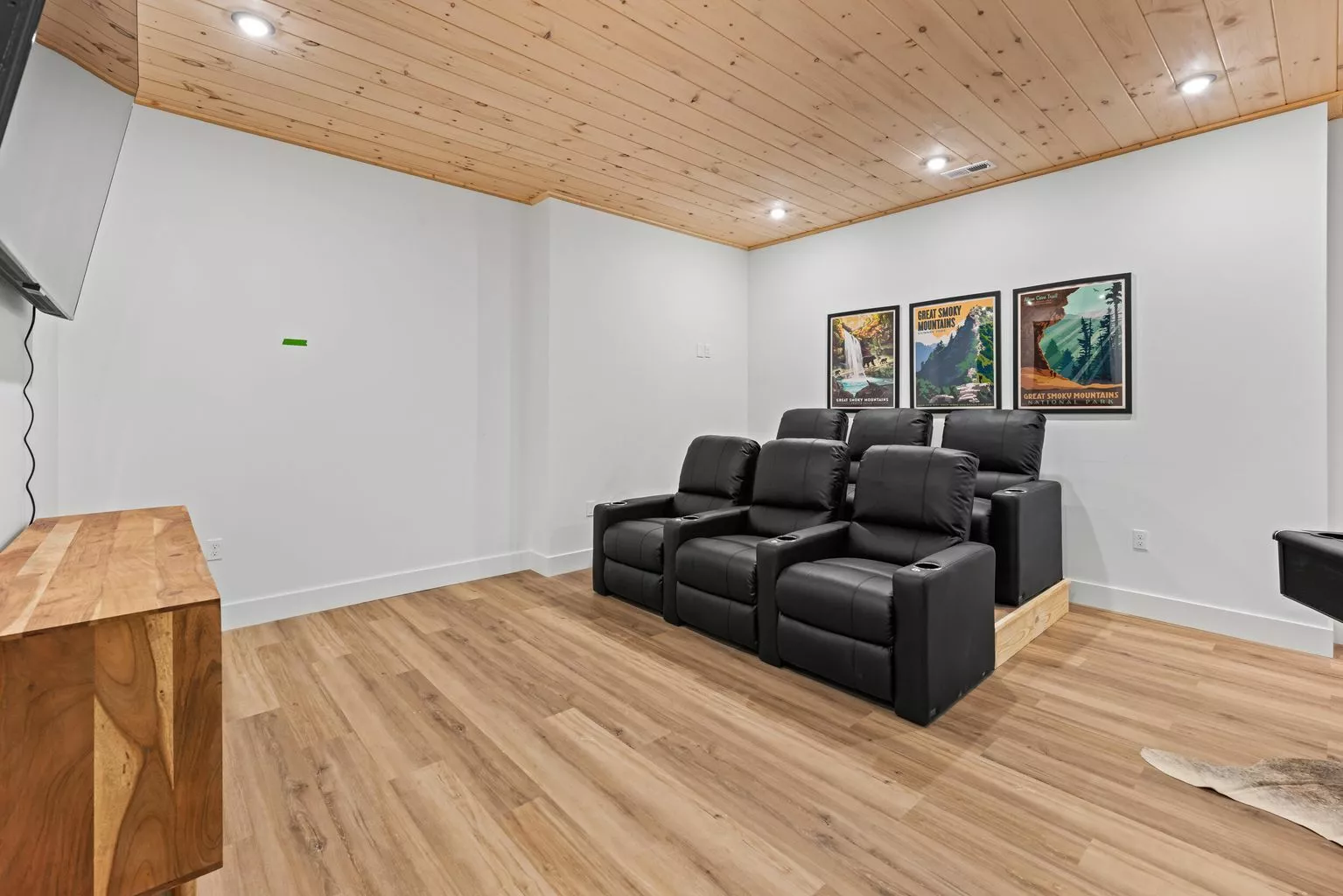1302 Reedmont Way