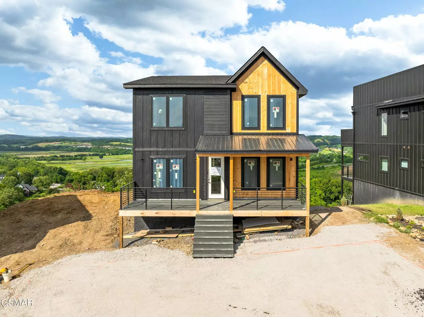 1409 Reedmont Way