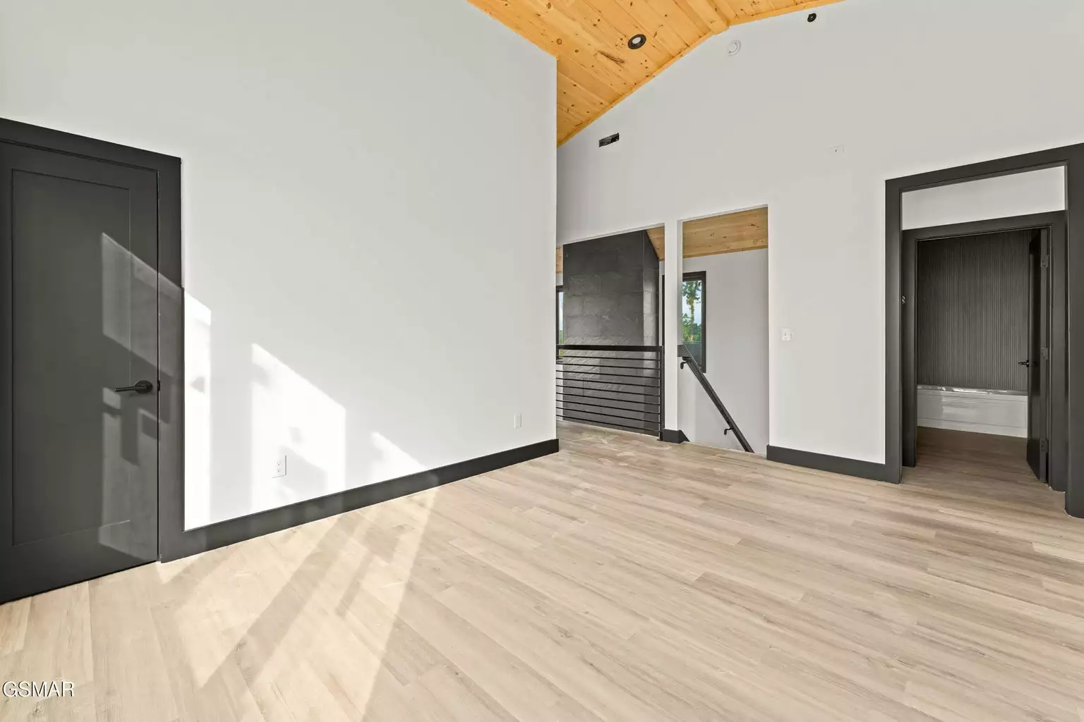 1409 Reedmont Way