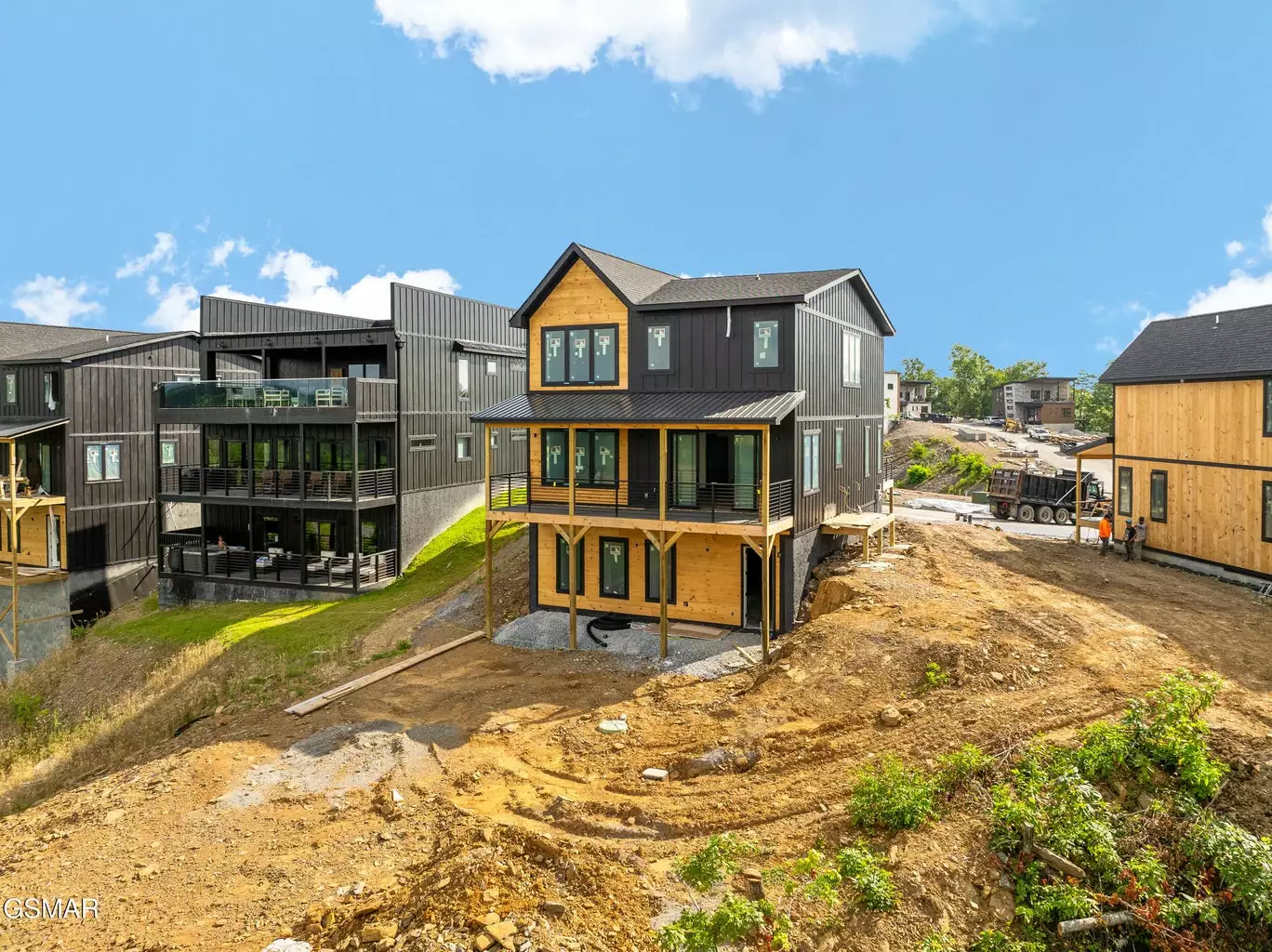 1409 Reedmont Way