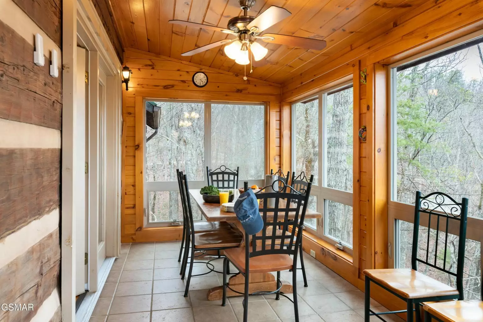 2616 Sunset Circle