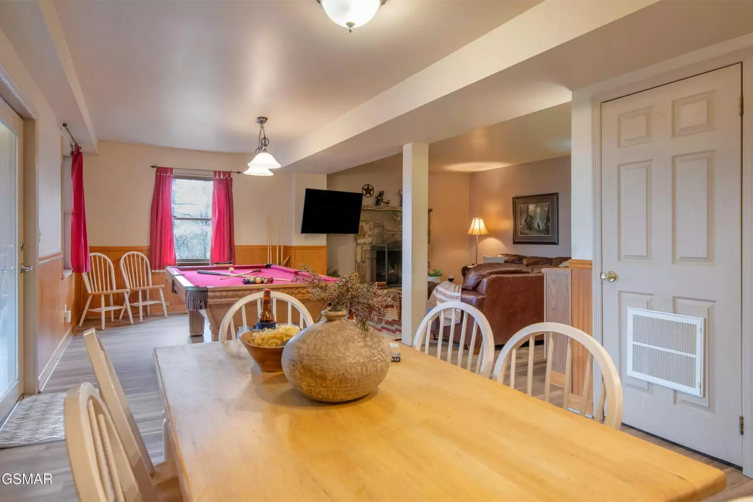2616 Sunset Circle