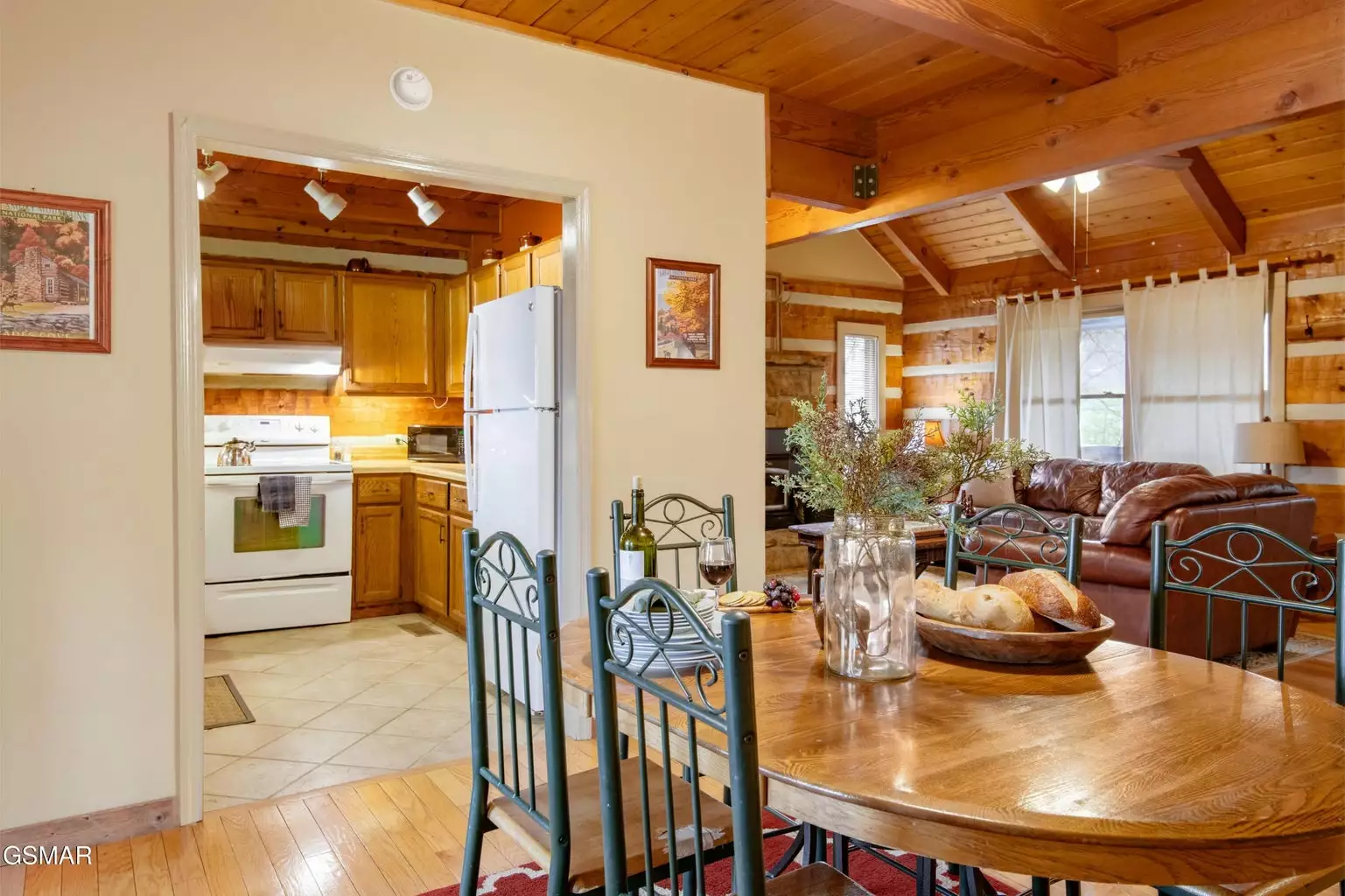 2616 Sunset Circle