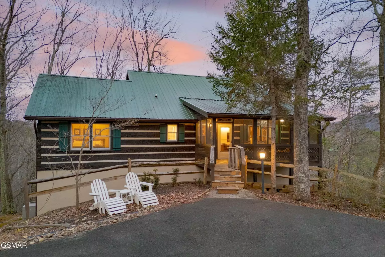 2616 Sunset Circle
