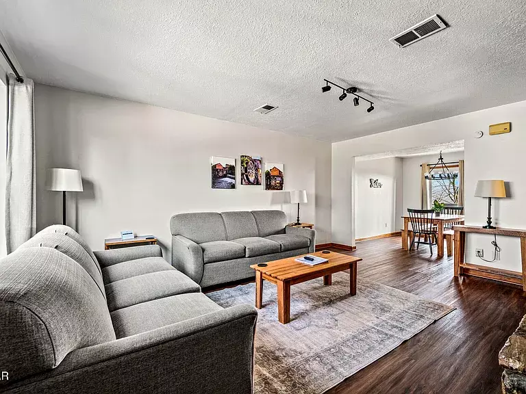 3720 Plaza Way, 152
