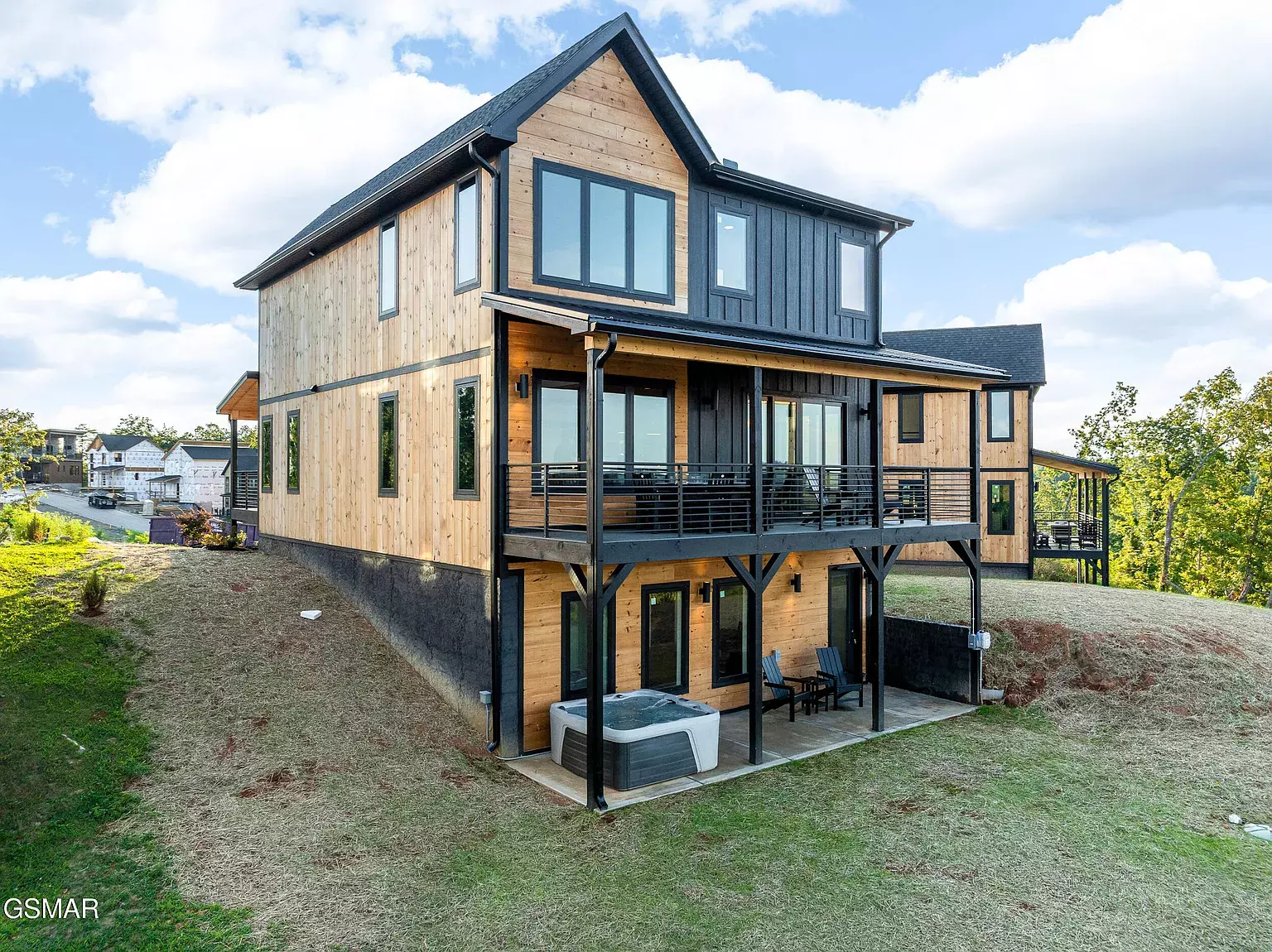 1409 Reedmont Way