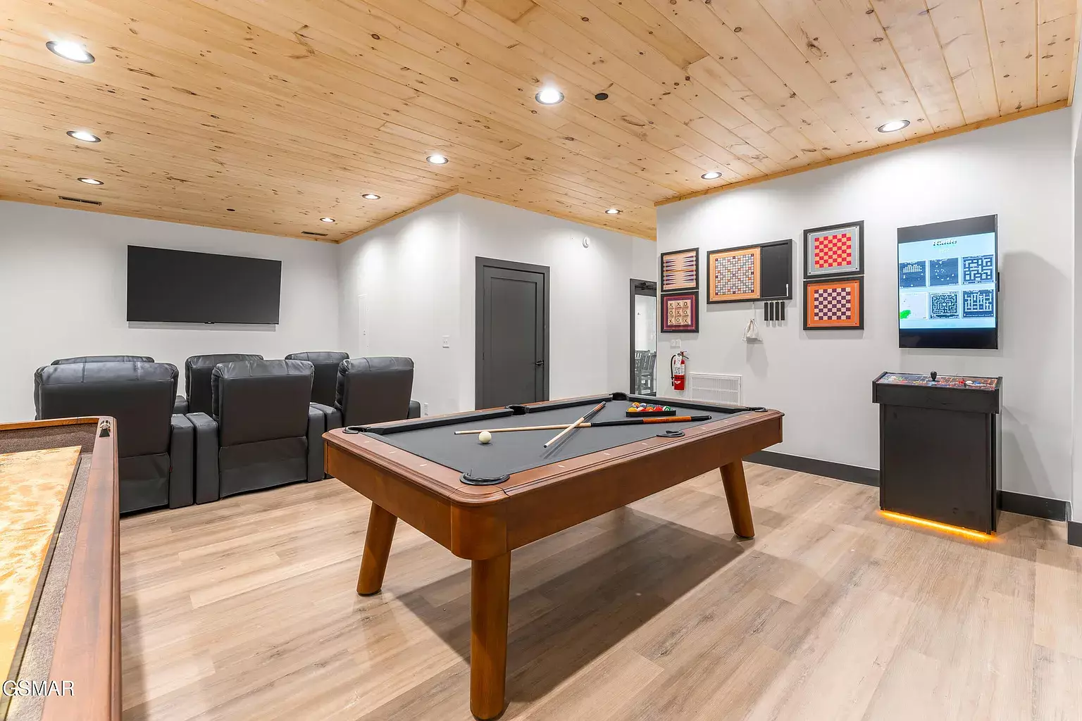 1409 Reedmont Way