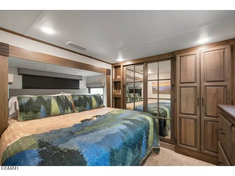 4229 E Parkway #282