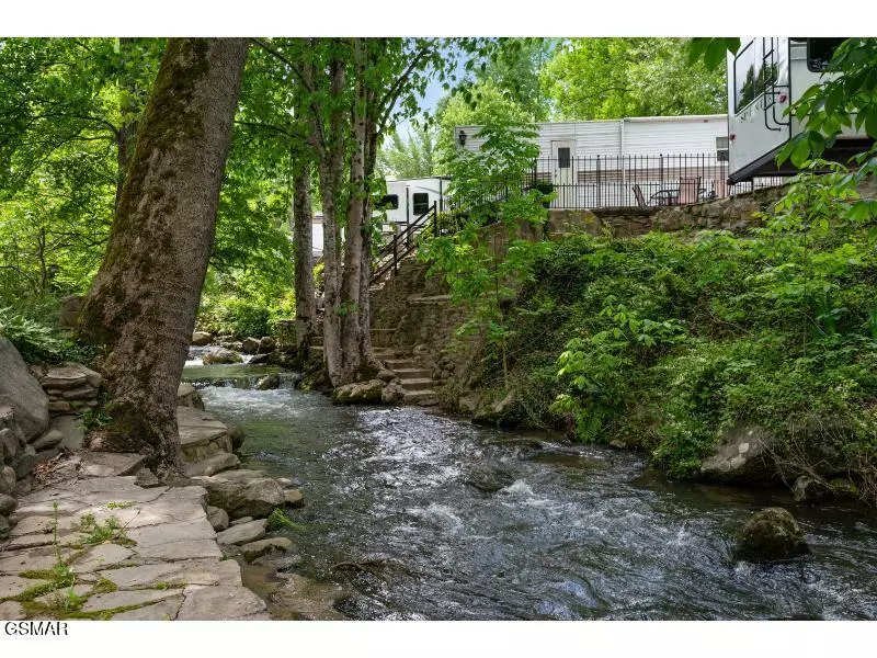 4229 E Parkway #282
