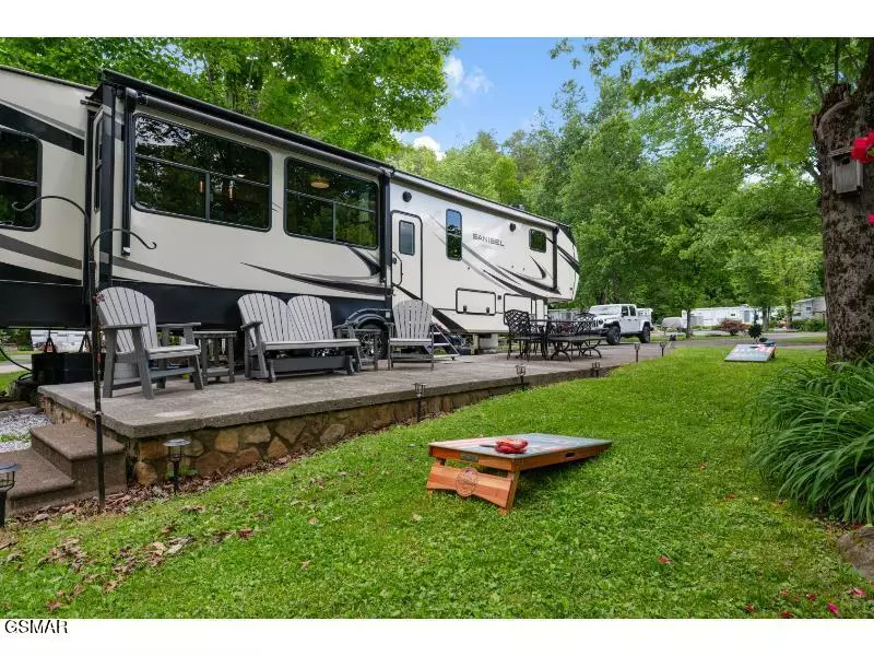 4229 E Parkway #282