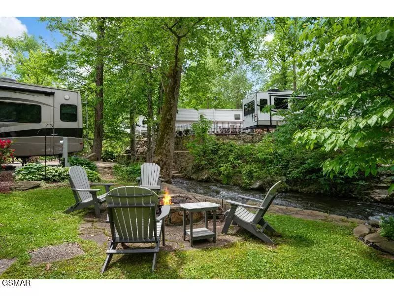 4229 E Parkway #282