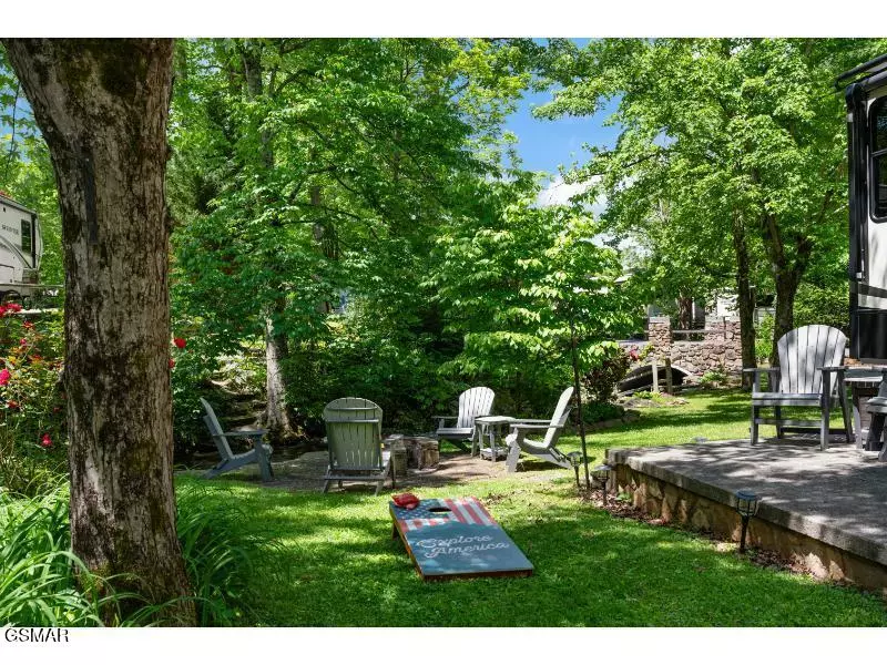 4229 E Parkway #282