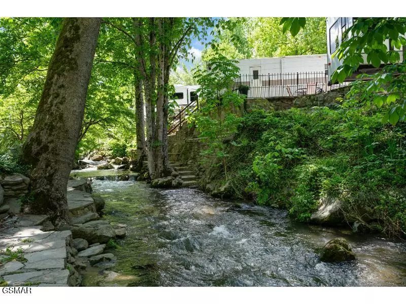 4229 E Parkway #282
