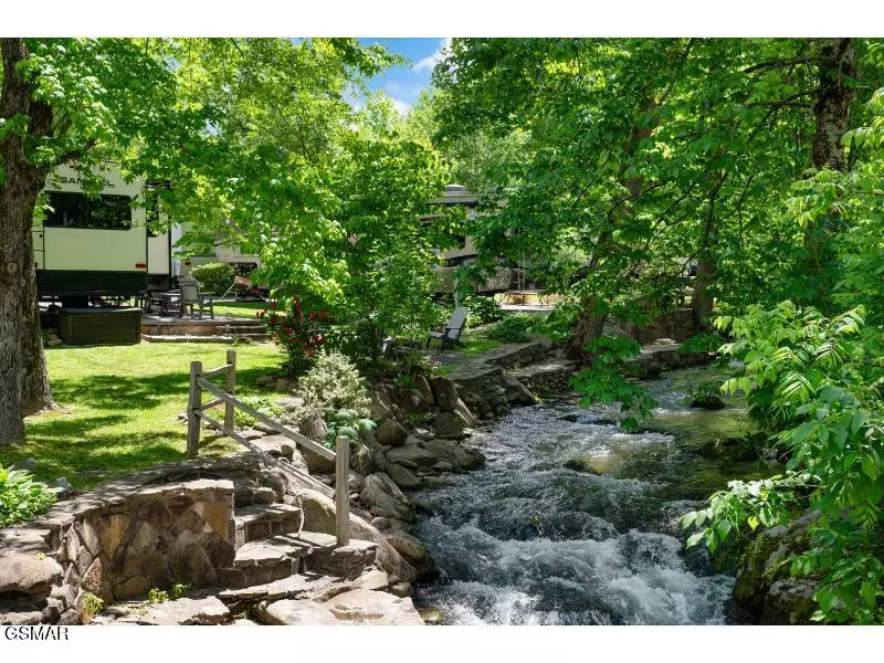 4229 E Parkway #282