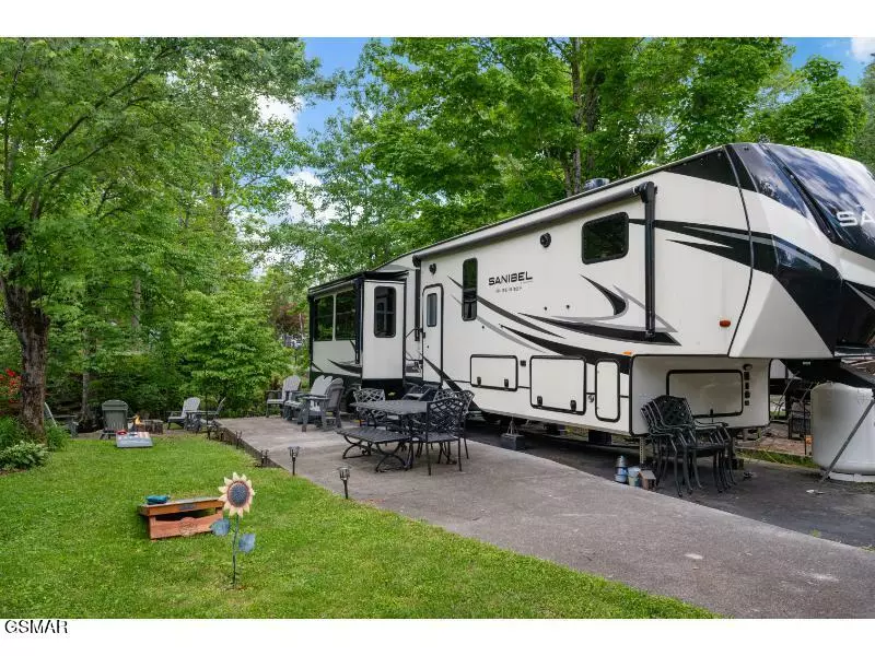 4229 E Parkway #282