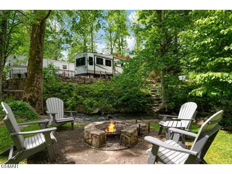 4229 E Parkway #282