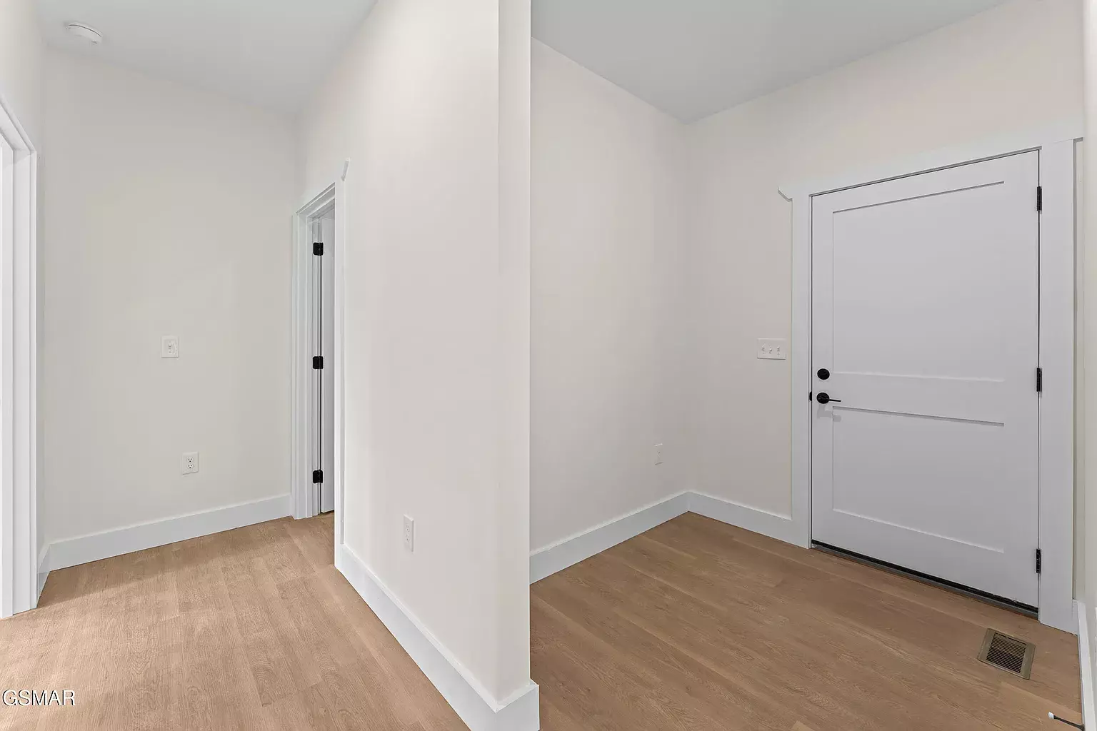 2319 Geraldine Way
