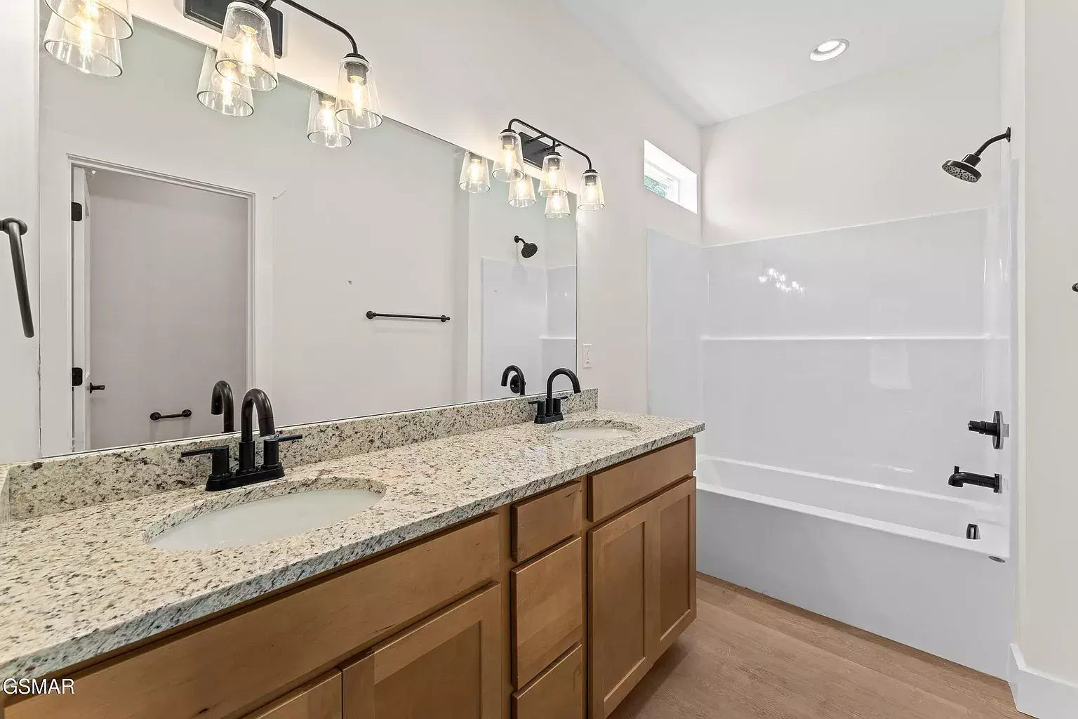 2319 Geraldine Way