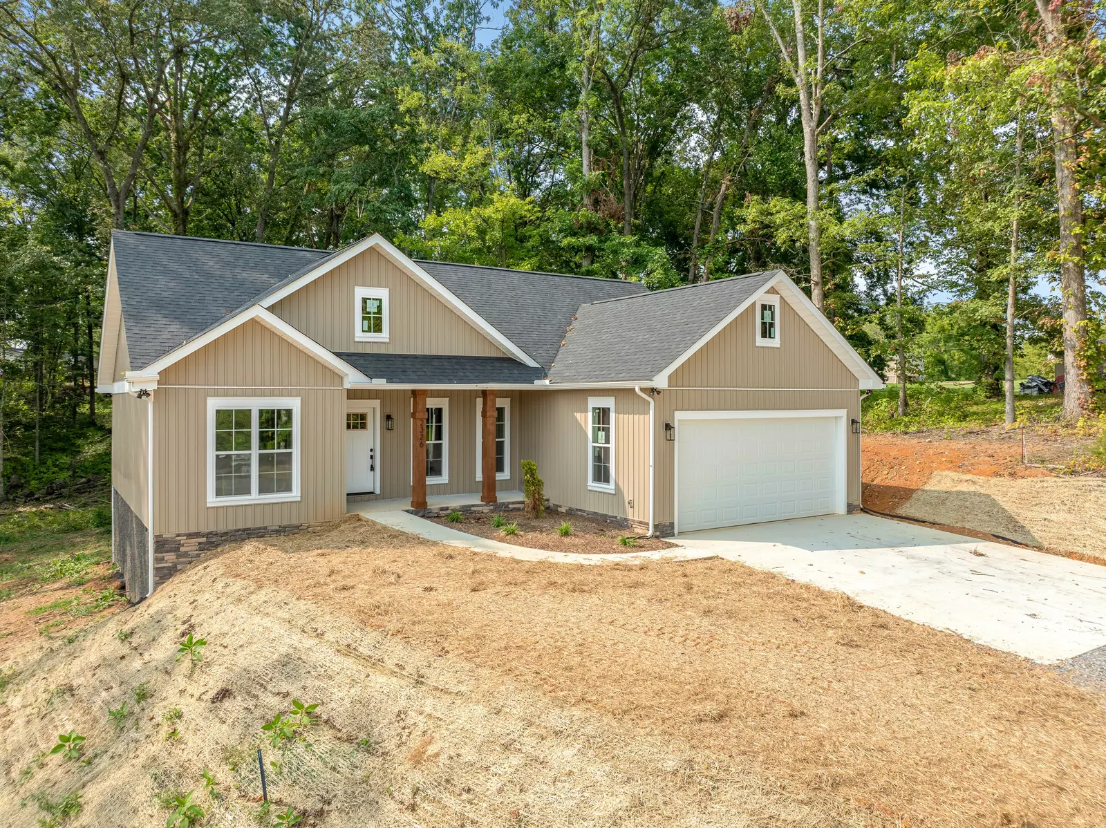 2326 Geraldine Way