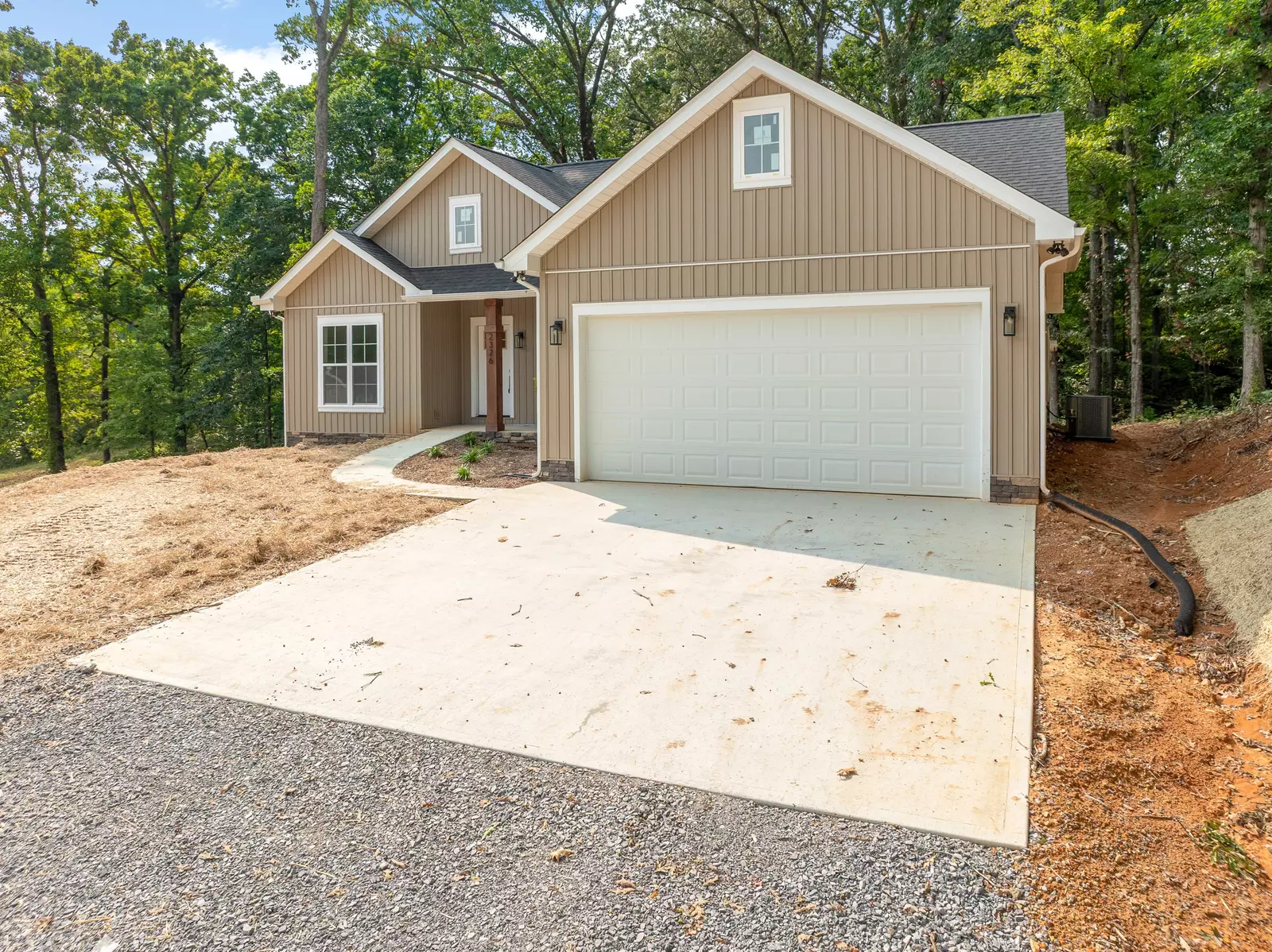 2326 Geraldine Way