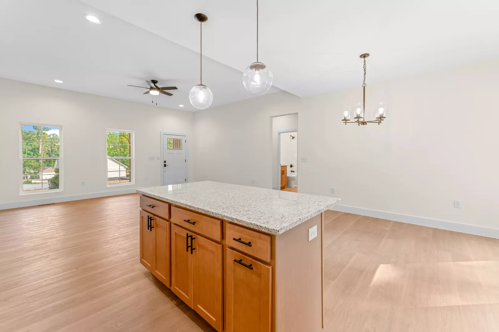 2326 Geraldine Way