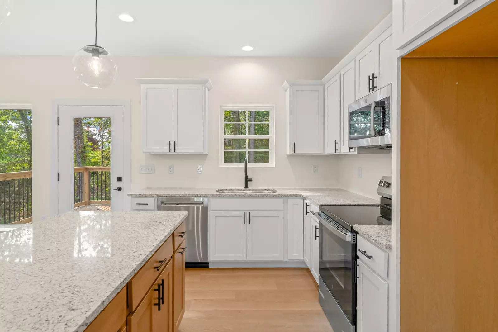 2326 Geraldine Way