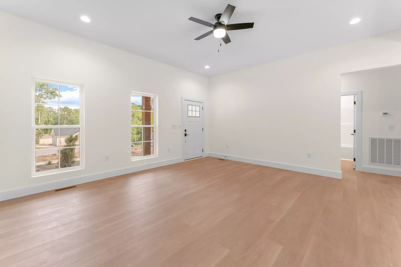 2326 Geraldine Way