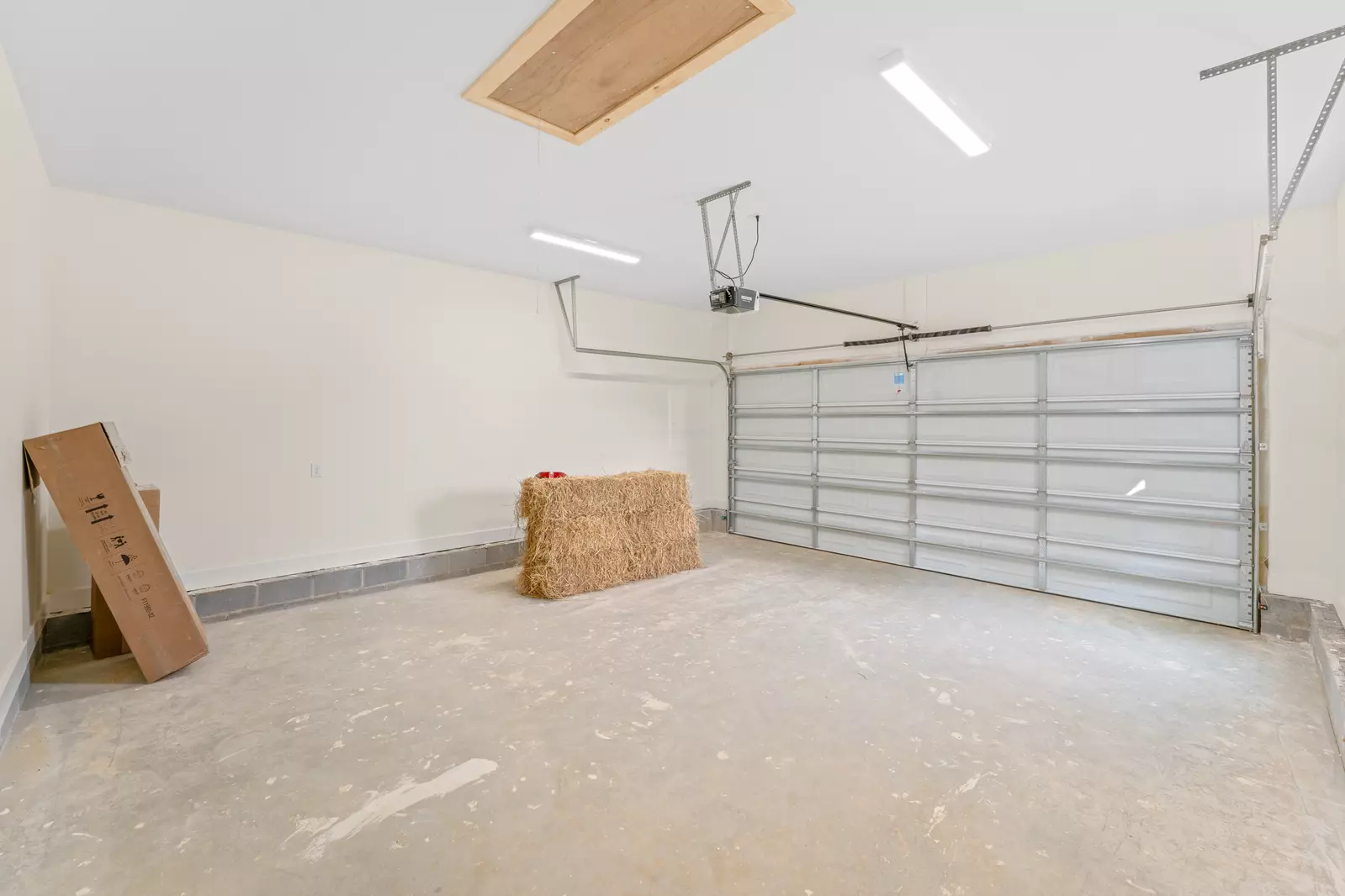 2326 Geraldine Way