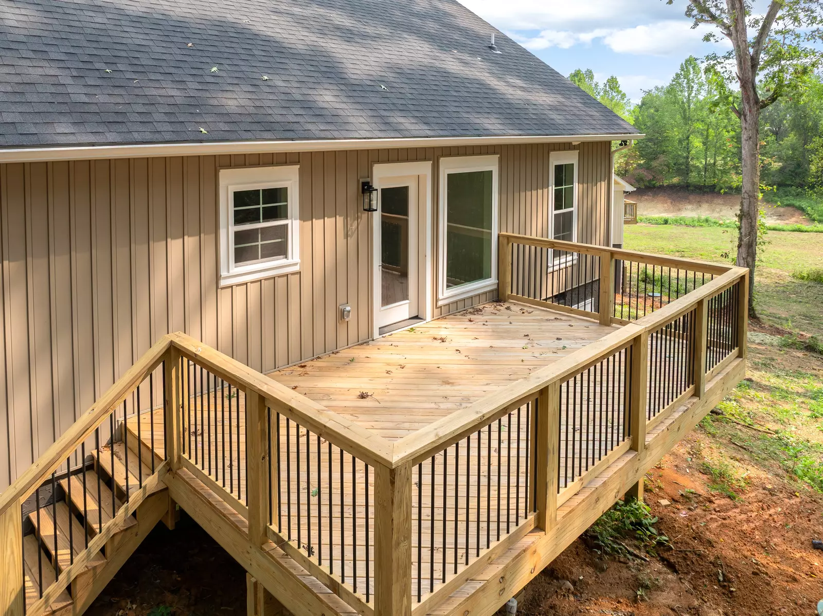 2326 Geraldine Way