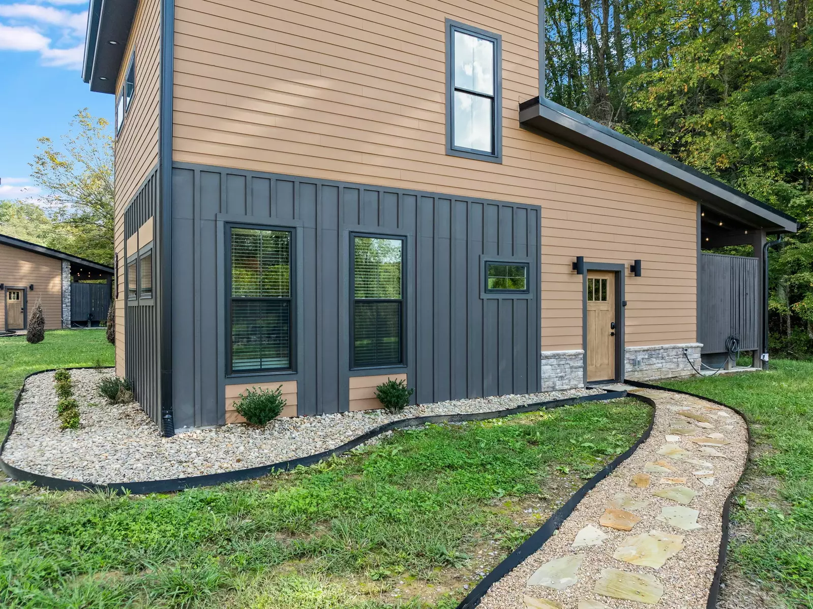 984 Goose Gap Rd #2