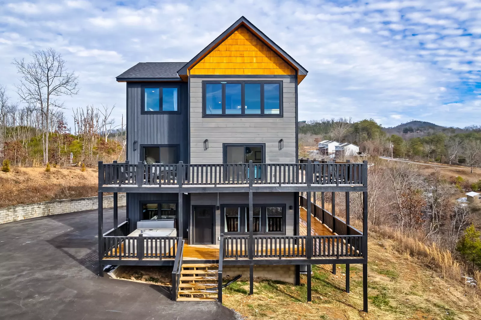 1279 Upper Middle Creek